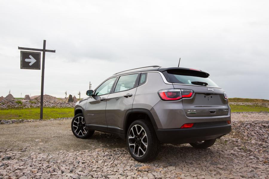  Jeep Compass Limited 4x4 2017 года  (LA) (фото 3 из 18)